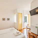 Abla Pensión 4*
